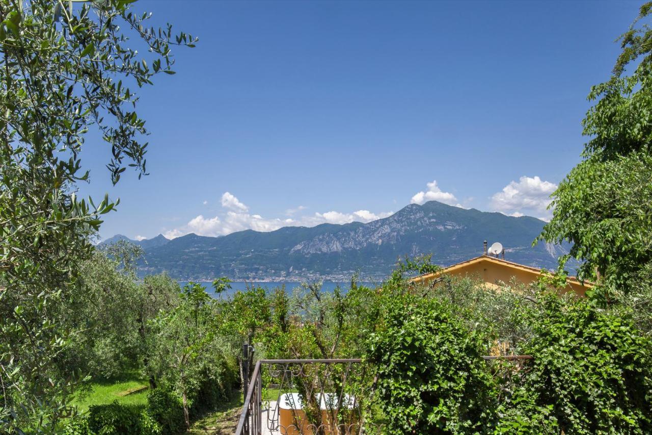 Villa Carducci Torri Del Benaco Exterior photo